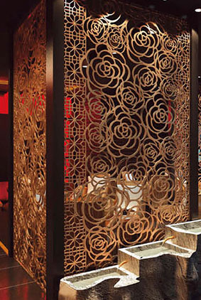 雕（diāo）花屏風