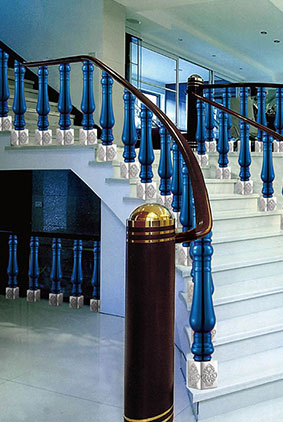 古銅立（lì）柱