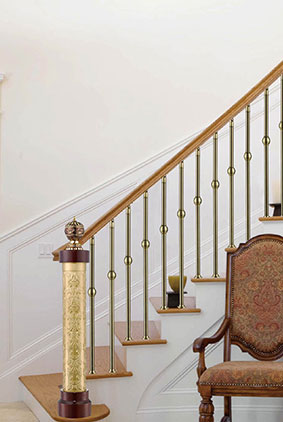 古（gǔ）銅立柱