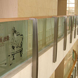 不鏽鋼欄杆立（lì）柱（zhù）