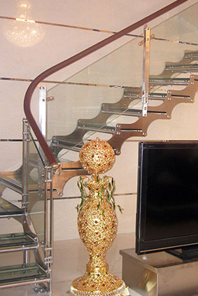 樓梯立柱 樓梯立(lì)柱(zhù)